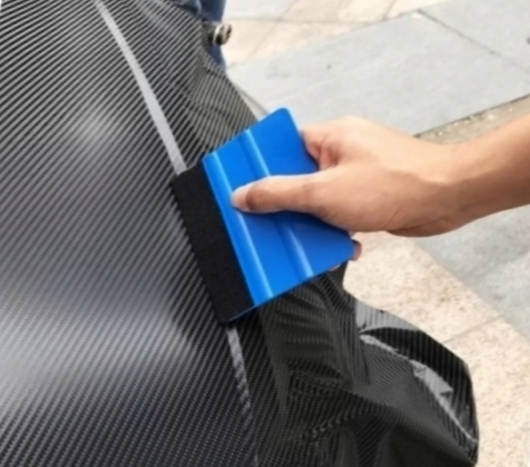Plastová stěrka s filcem na karbon fólie carbon 10 cm