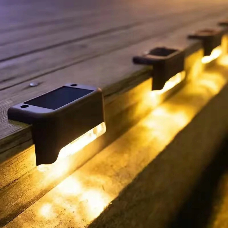 Zahradní solární LED světla na schody, terasu a plot se senzorem soumraku, 8 ks