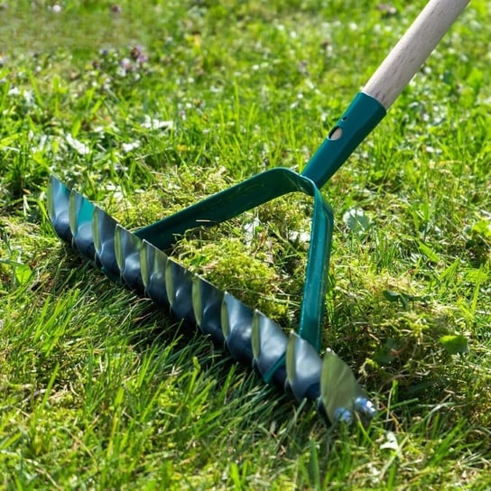 Kultivátor ruční provzdušňovač trávníku vertikutátor zahradní aerator