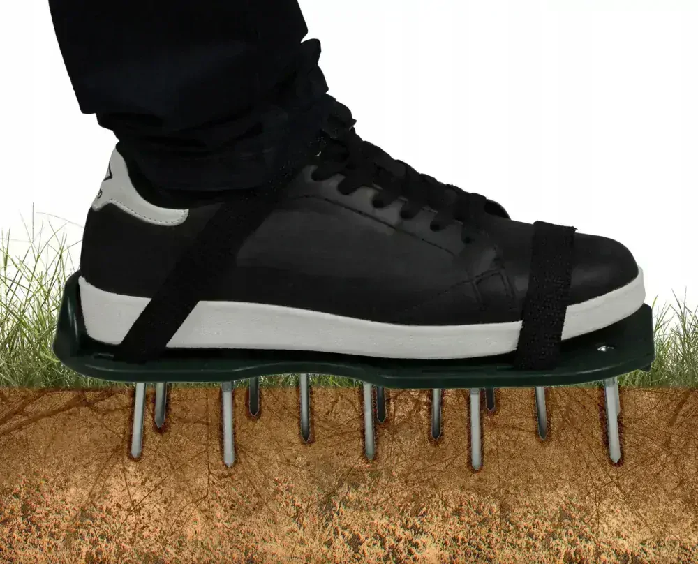 Aerator sandálový provzdušňovač trávy na boty