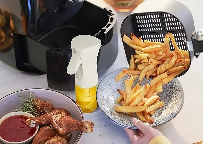 Rozprašovač sprej na olej ocet a tekuté koření dávkovač