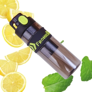 Láhev na vodu s ovocem 650 ml s vložkou na led a brčkem